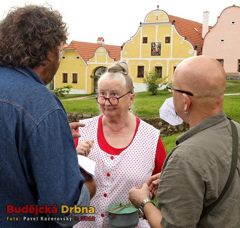 „Zkuste zahrát takovou tu ladovskou babičku“ ... "to je přesně ono!“