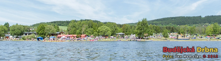 Závody dračích lodí na Lipně