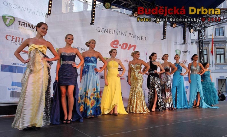 Finálový večer soutěže Maturantka Roku 2012
