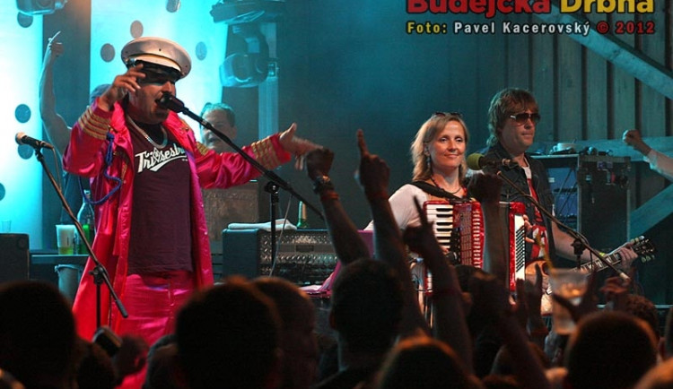 Koncert Třech sester na Holkově