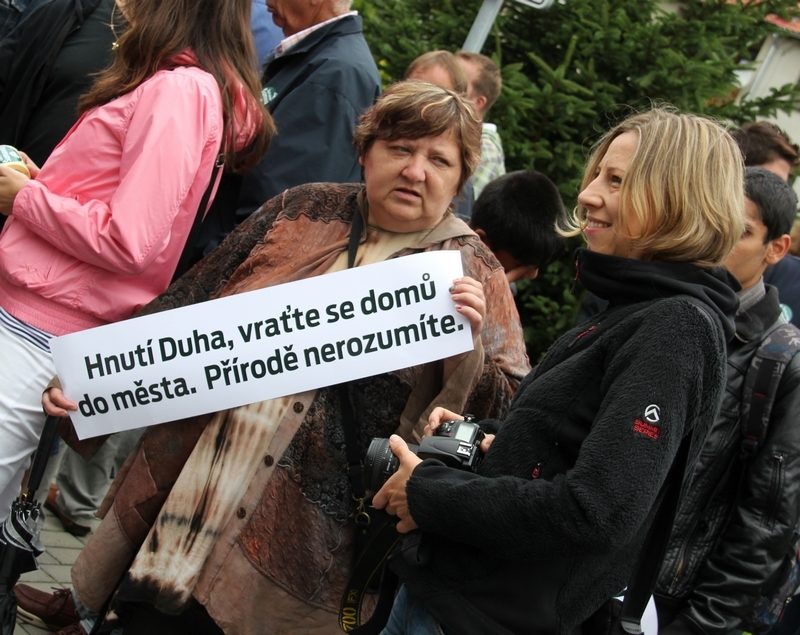Protest a Antiprotest v Hluboké nad Vltavou