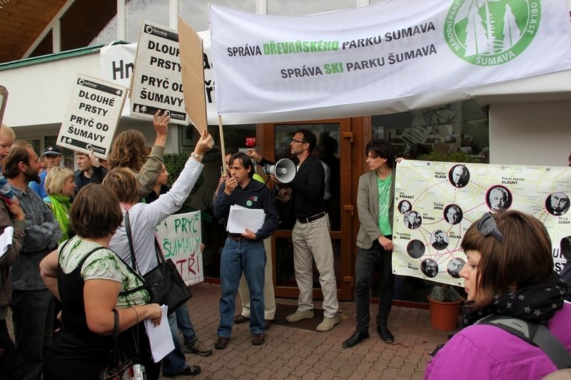 Protest a Antiprotest v Hluboké nad Vltavou