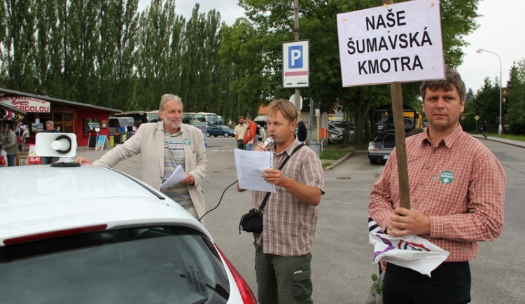 Protest a Antiprotest v Hluboké nad Vltavou