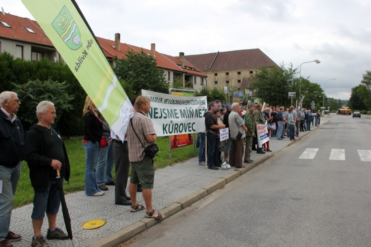 Protest a Antiprotest v Hluboké nad Vltavou