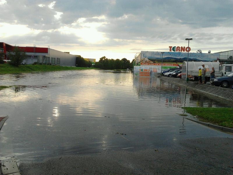 U supermarketu Terno