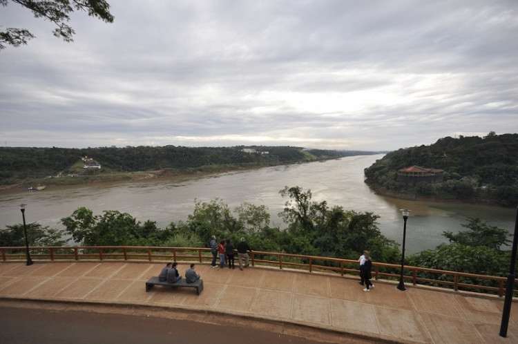 Soutok řek Paraná a Iguazú