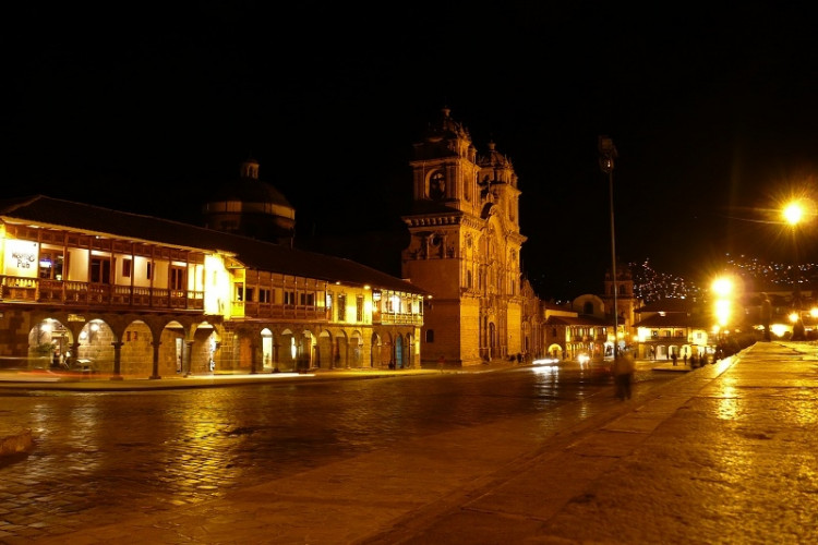 Noční Cuzco