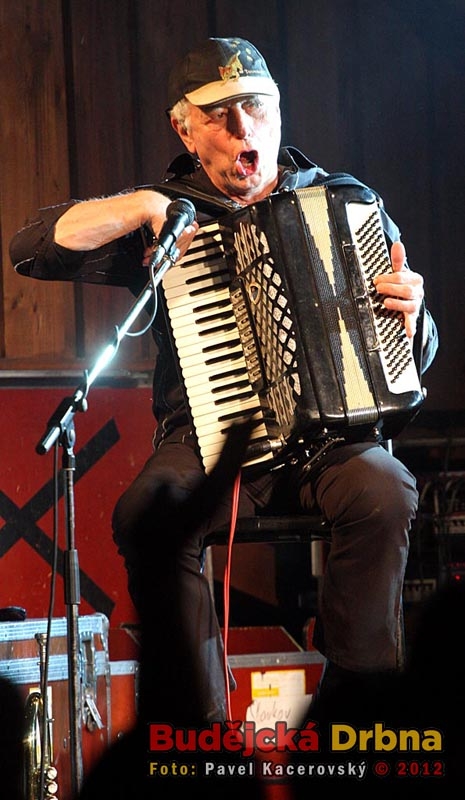 Koncert Čechomoru na Holkově