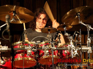 Koncert Čechomoru na Holkově