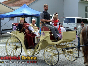 Slavnosti vína v Hluboké nad Vltavou