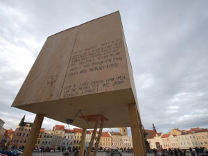 Minimální dům na náměstí Přemysla Otakara II. Foto Mjölk architekti