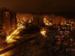 Bílo na Máji  v noci. Foto Honza