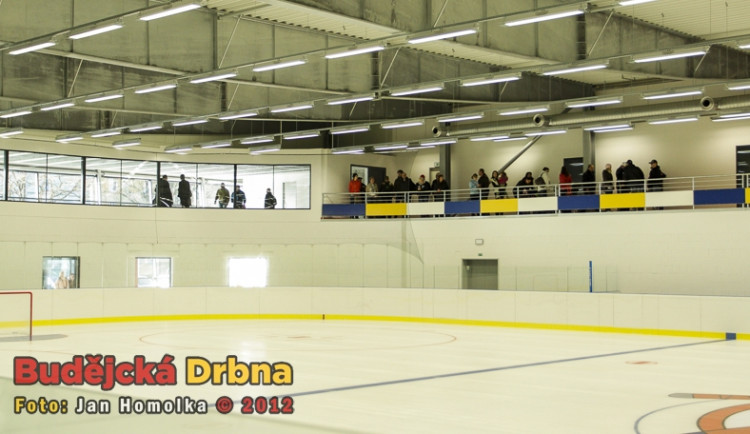 Otevření nové hokejové haly Jaroslava Pouzara