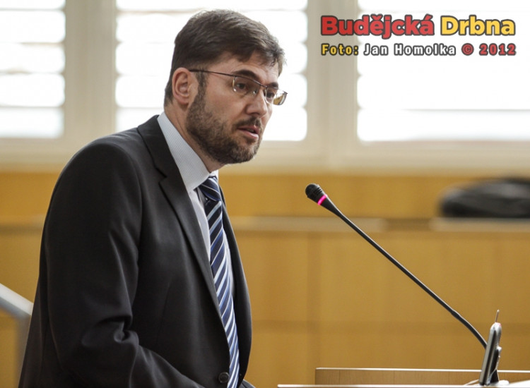 Jiří Zimola obhájil post hejtmana