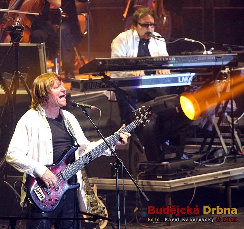Výroční koncert kapely Olympic v Budvar Aréně