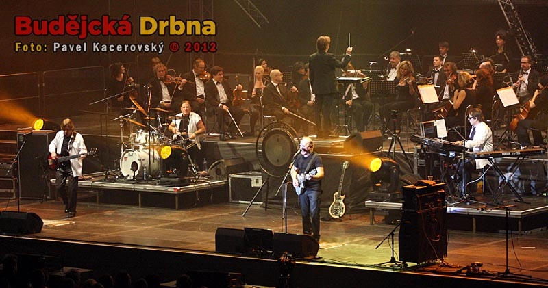 Výroční koncert kapely Olympic v Budvar Aréně