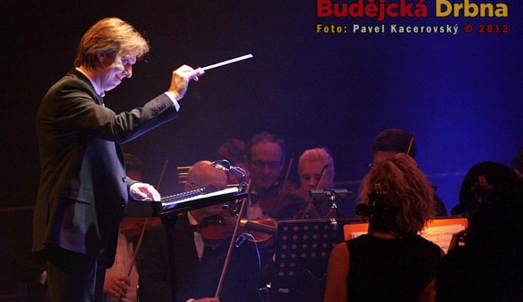 Výroční koncert kapely Olympic v Budvar Aréně