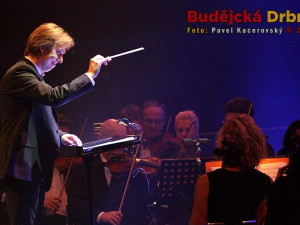 Dirigent Českého národního symfonického orchestru Martin Kumžák