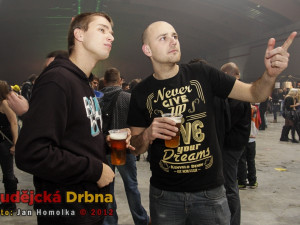 Vánoční Kiss párty live v Budějcích