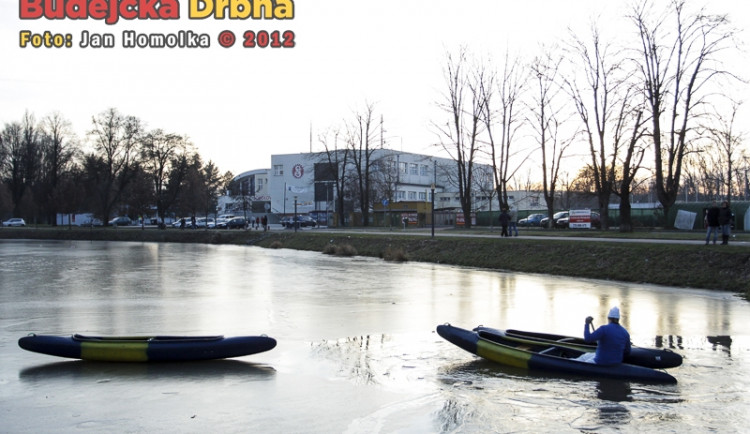 Vánoční Punčiáda a splutí Mlýnské stoky