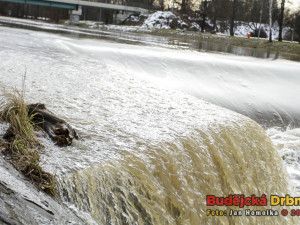 Voda se valila kudy chtěla