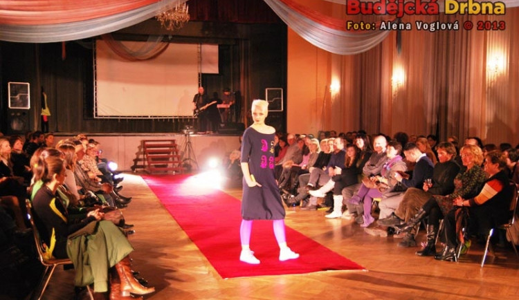 ! Viva CZ-SK Alternativa ! - módní přehlídka a design market