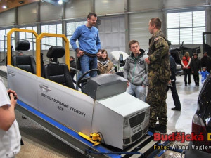 Zkouška nárazu do auta