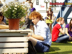 Piknik na Zlatém mostě