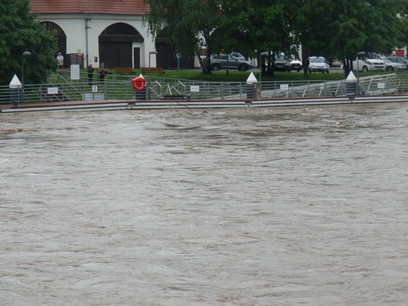 Pohled z Dlouhého mostu. Foto Milan Pavlis