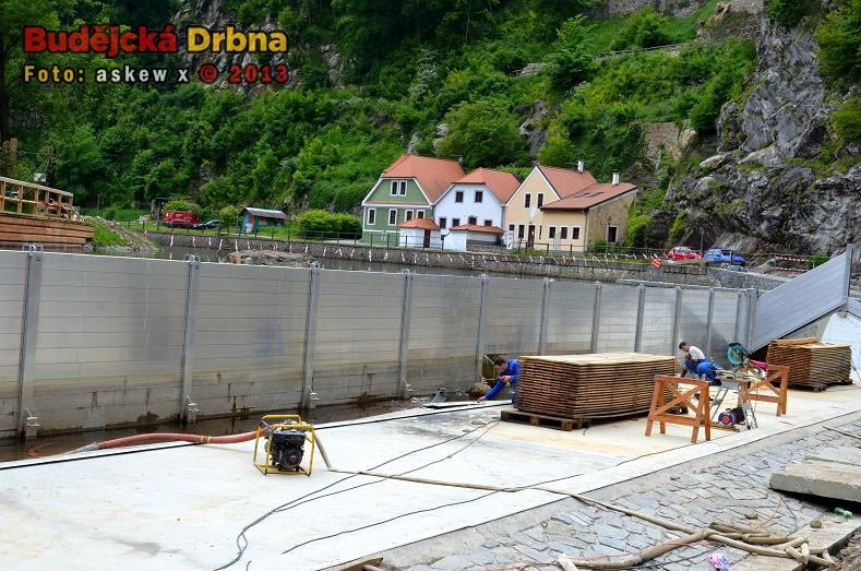 Rekonstrukce jezu Jelení lávka Český Krumlov - stavební práce finišují