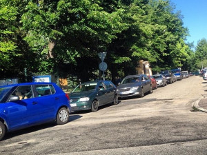 Zácpa v ulici U Zimního stadionu