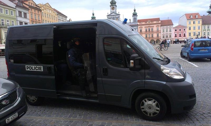 Protest kvůli problémům v soužití s Romy. Foto Zuzana Wágnerová