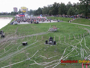 Hadice dobrovolných hasičů jsou připraveny