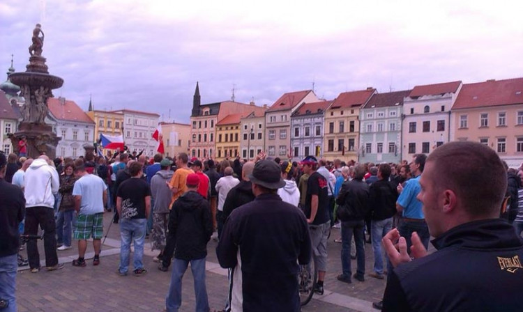 Protest kvůli problémům v soužití s Romy. Foto Zuzana Wágnerová