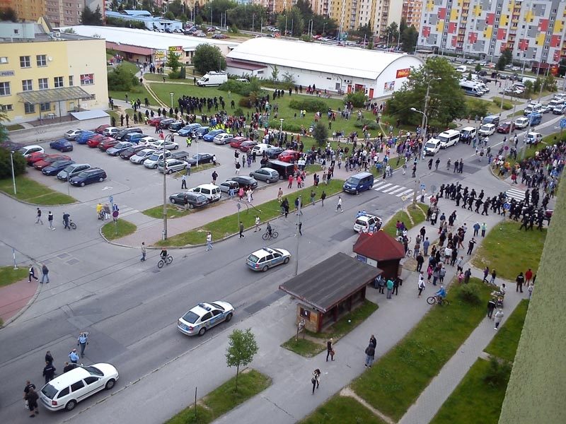 Protest kvůli problémům v soužití s Romy