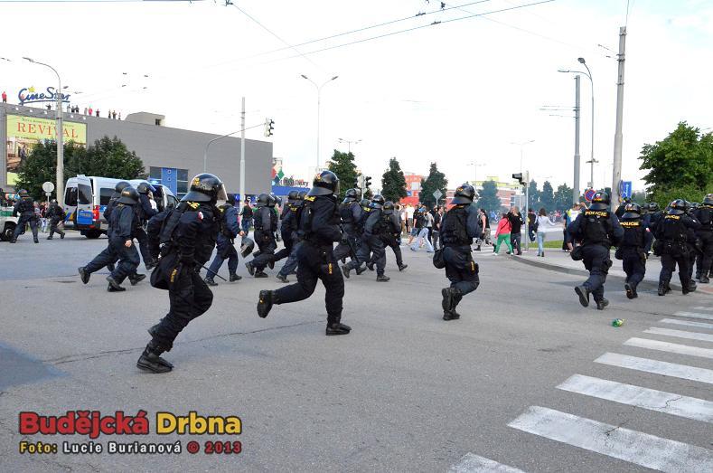 Demonstrace 2 v Českých Budějovicích, sídliště Máj