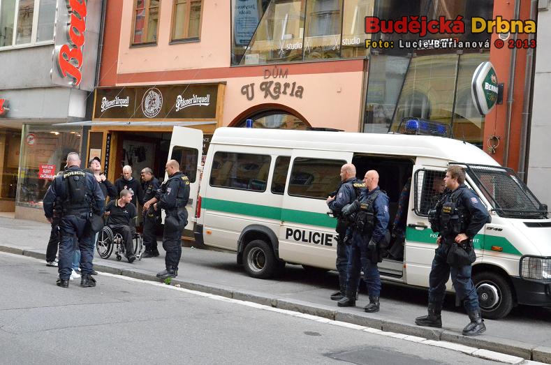 Demonstrace 2 v Českých Budějovicích, sídliště Máj