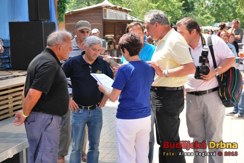 Diplom dostali i italští závodníci v pojídání knedlíků