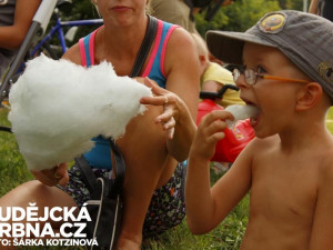 Na akci Máj spolu dorazily desítky dětí i dospělých