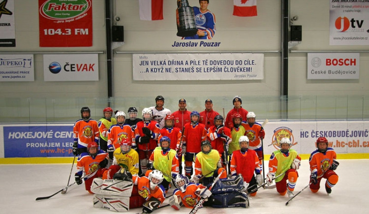 Pouzar Hockey Academy a zápas s Kanaďany