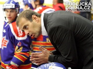 Trenér domácích hokejistů Radek Bělohlav