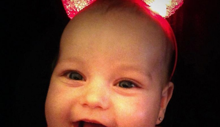 Čertík Karolínka. Soutěží Jan Mádl