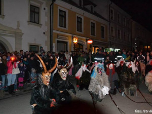 Pekelná tradice v Nových Hradech