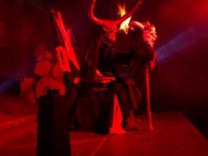 Pekelná tradice v Nových Hradech