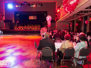 Reprezentační ples Jihočeské univerzity 2014