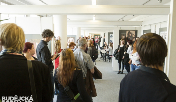 Vernisáž výstavy Jen plané sny aneb Proměny (pro) ženy fotografa Jaroslava Klímy