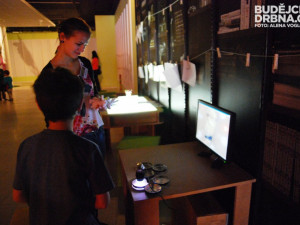 K dispozici je i mikroskop