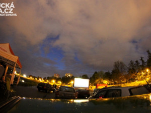 Autokino pod Dlouhým mostem