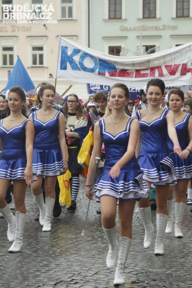 Majálesový průvod