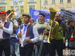 Majálesový průvod